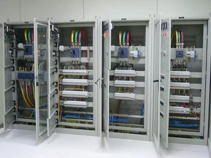 空調控制柜為啥要就近安裝【千亞電氣】