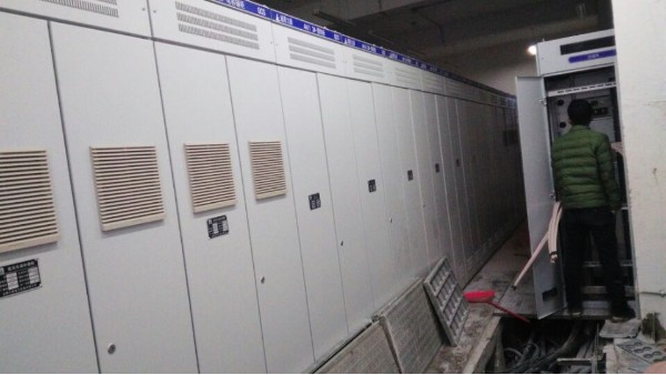 通信機房低壓配電柜生產廠家【千亞電氣】